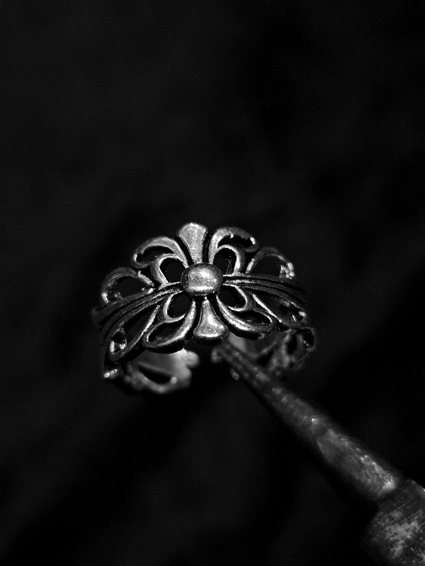Gothic Filigree Petal Adjustable Statement Ring