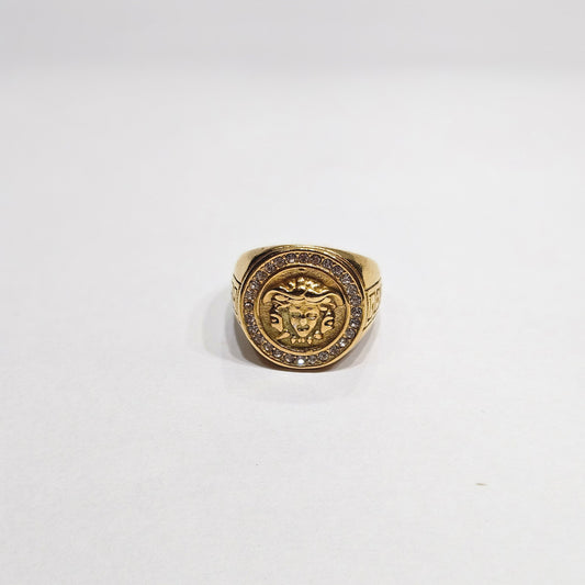 Iced Medusa Medallion Ring – Gold & Diamond Crystal Halo