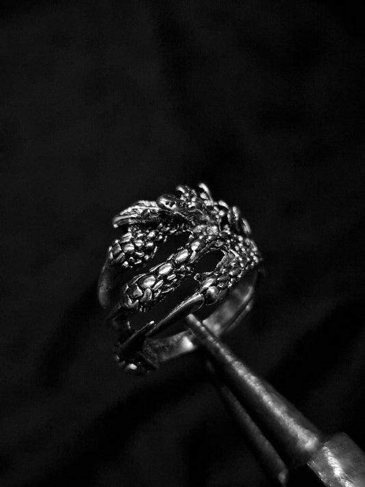 Mythical Dragon Claw Textured Wrap Ring